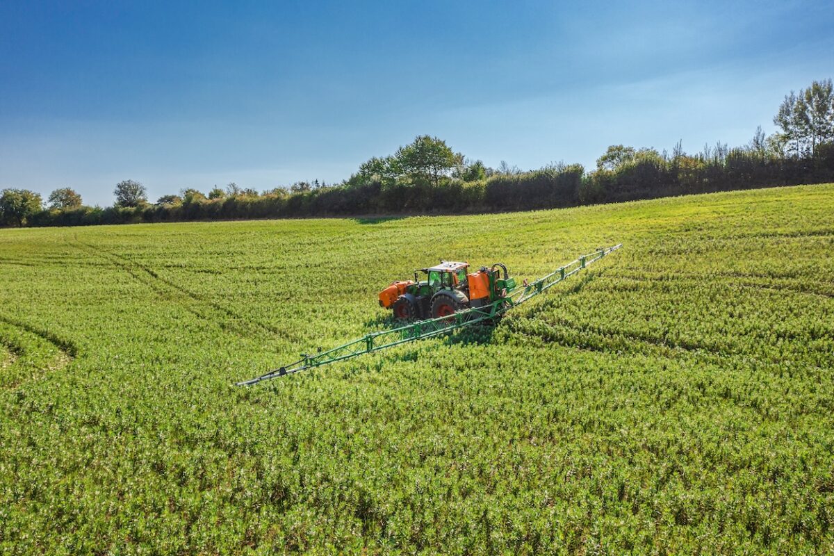 New sprayer boom guidance and inter-row cultivators at Cereals Event ...